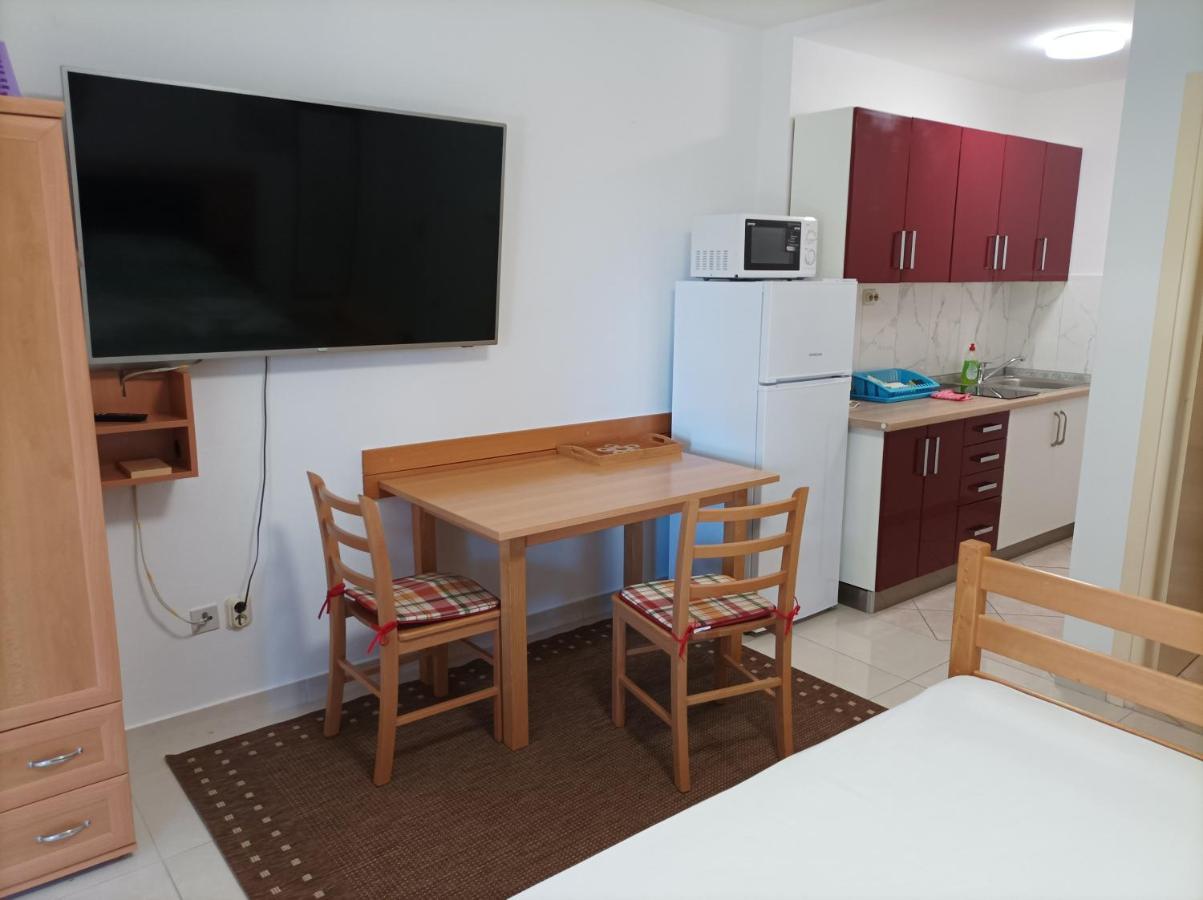 Meje Apartments سبليت المظهر الخارجي الصورة